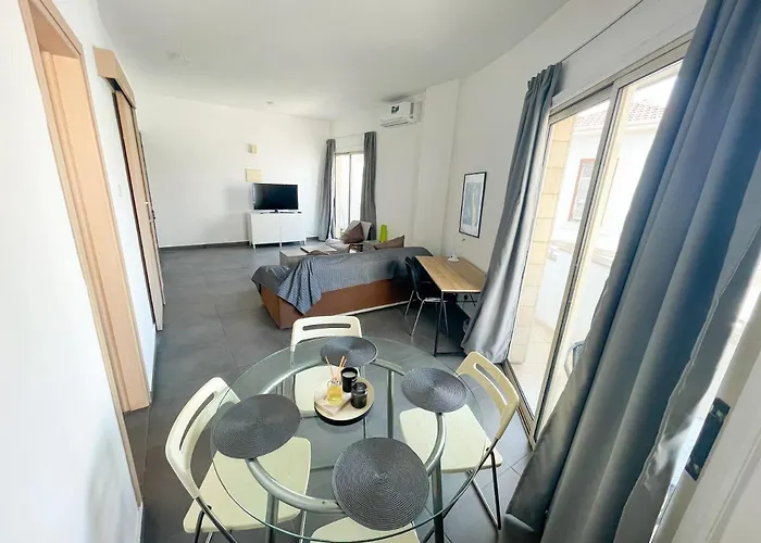 High Speed ラルナカ